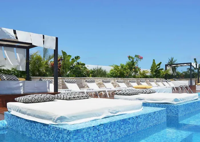 2br W Pools, Gym & Balcony, Steps To Apartment Playa del Carmen