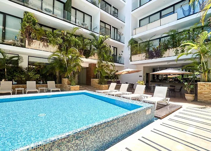 Apartment 2br W Pools, Gym & Balcony, Steps To *