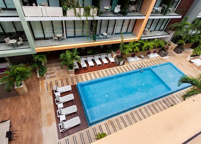 2br W Pools, Gym & Balcony, Steps To Playa del Carmen