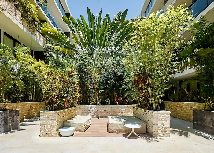 2br W Pools, Gym & Balcony, Steps To *
